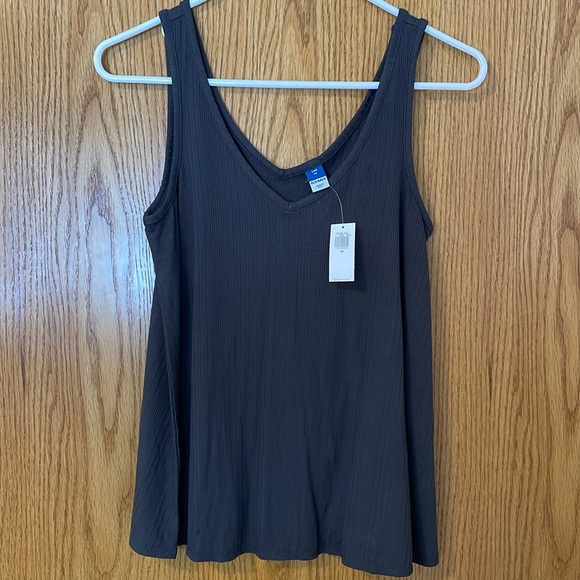 V Neck Luxe Tank Top - Picture 1 of 4